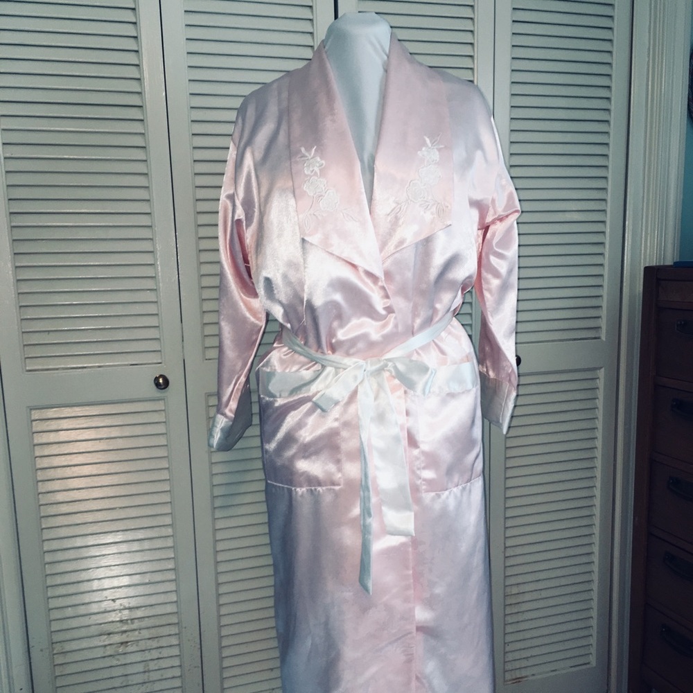Lounging Robe - Picture 3 of 3